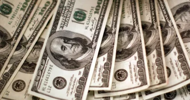 Dólar fecha novembro a R$ 6, maior valor da história