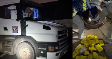 PRF encontra 53 kg de cocaína e crack em carreta com doações para o RS