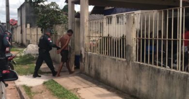 Filho é preso após ameaçar a mãe com faca e facão no Pará