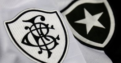 Brasileirão: Botafogo tropeça em casa, mas mantém liderança