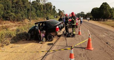 Colisão entre carreta e carro deixa vítimas fatais e feridas na BR-163 em Santarém