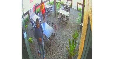 Vídeo – Restaurante é alvo de assaltantes armados no bairro Santíssimo, em Santarém