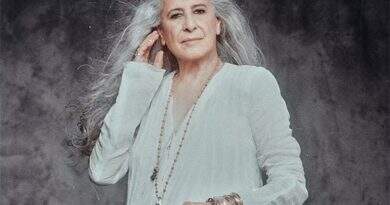 Maria Bethânia anuncia shows em comemoração aos 60 anos de carreira